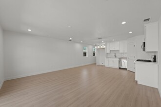 2565 Lexington St in Sacramento, CA - Foto de edificio - Building Photo