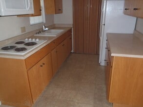 714 1/2-720 1/2 14th St in Marysville, CA - Foto de edificio - Building Photo