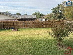 4708 SE Sunnymeade, Unit 563 in Lawton, OK - Building Photo - Building Photo