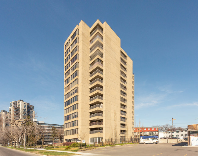 River Park Place in Edmonton, AB - Building Photo - Building Photo