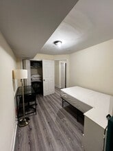 678 N 33rd St in Philadelphia, PA - Building Photo - Building Photo