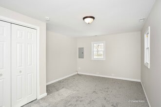 309 Glenwood Ave in McHenry, IL - Building Photo - Building Photo