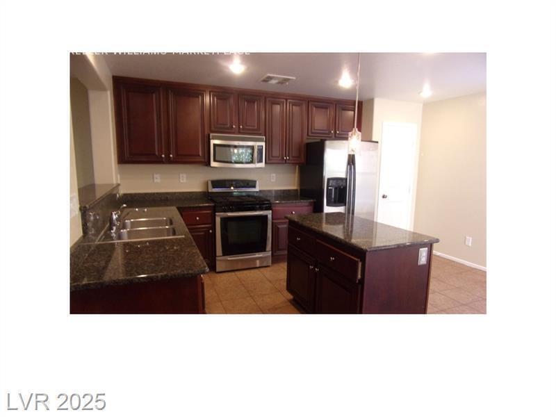 7175 Neches Ave in Las Vegas, NV - Building Photo