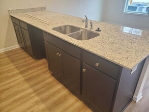 1926 Flagpole Dr in Sumter, SC - Building Photo - Building Photo