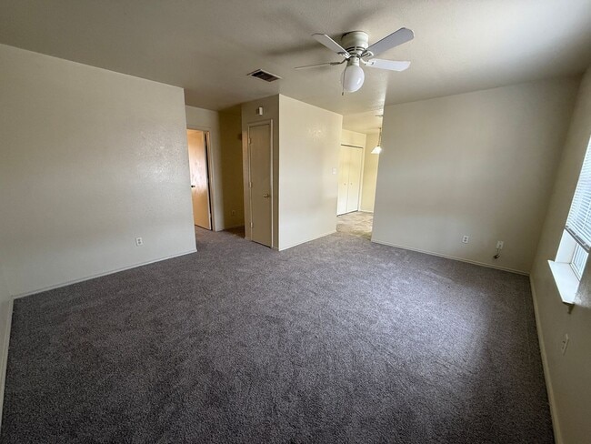 1706 Benttree Dr in Killeen, TX - Foto de edificio - Building Photo