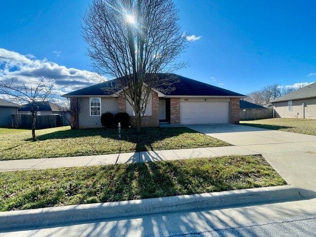 property at 5634 W Sugar Pine Dr