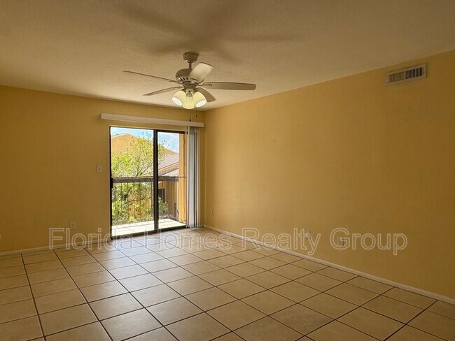 2905 Winkler Ave in Ft. Myers, FL - Building Photo - Building Photo