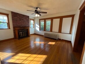 49 Greaton Rd, Unit 2 in Boston, MA - Building Photo - Building Photo