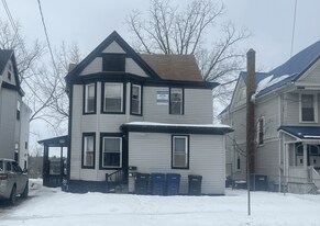 141 Lexington Ave in Syracuse, NY - Building Photo