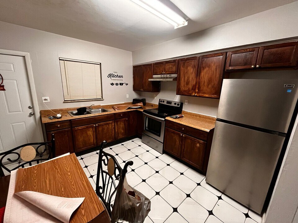 4130 SW 19th St in West Park, FL - Building Photo