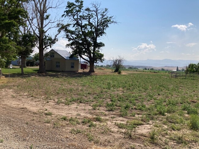 2025 Southside Blvd S in Melba, ID - Building Photo - Building Photo