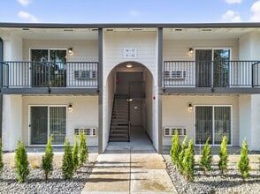 Alder Ridge in Beaverton, OR - Building Photo - Building Photo