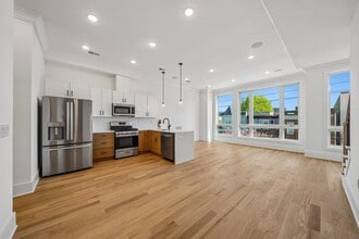 169 Bowers St in Jersey City, NJ - Building Photo - Building Photo