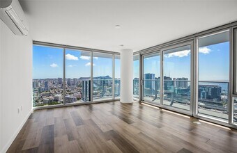 1500 Rycroft St, Unit 3719R in Honolulu, HI - Building Photo - Building Photo