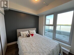188 Fairview Mall Dr in Toronto, ON - Building Photo - Building Photo