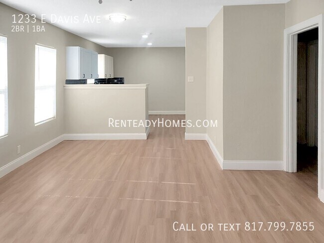 1233 Davis Ave-Unit -Unit A in Fort Worth, TX - Building Photo - Building Photo