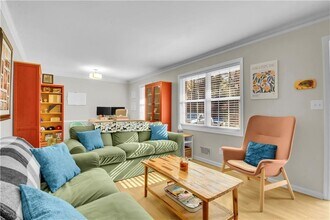 3155 Hogan Rd SW in Atlanta, GA - Foto de edificio - Building Photo