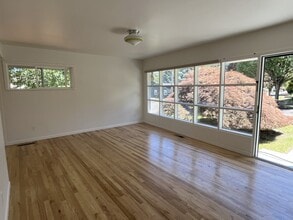 1837 SE Miller St in Portland, OR - Building Photo - Building Photo
