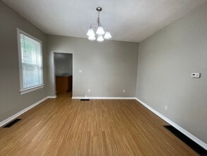 848 Bryan Ave in Lexington, KY - Foto de edificio - Building Photo