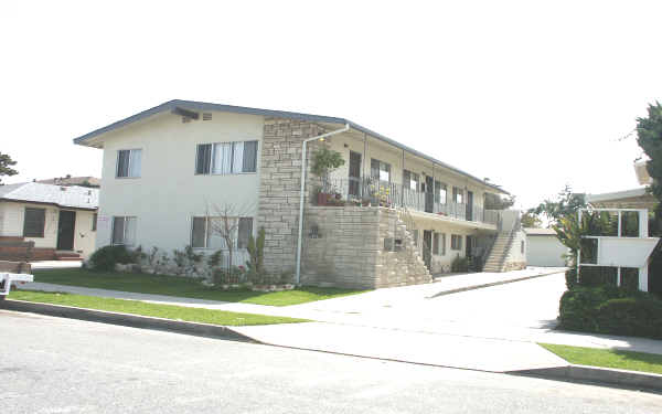 416 N 7th St in Montebello, CA - Building Photo