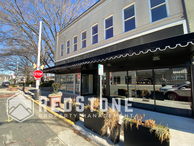 102 E Front St in Burlington, NC - Building Photo - Building Photo