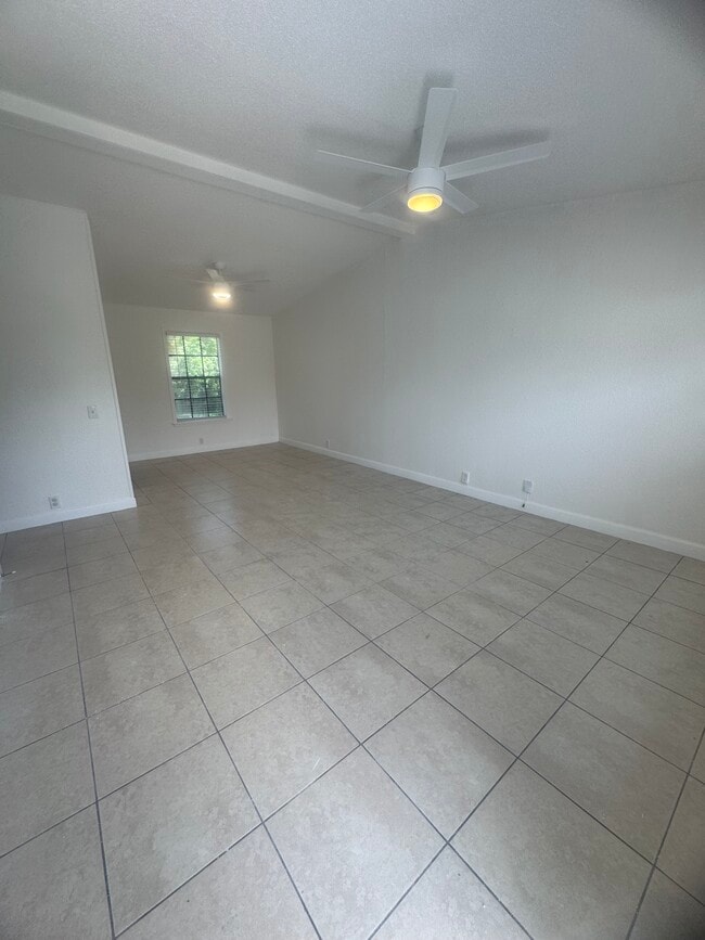 1490 NW 3rd St in Boynton Beach, FL - Building Photo - Building Photo