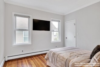 558 Washington St, Unit #2 in Boston, MA - Foto de edificio - Building Photo