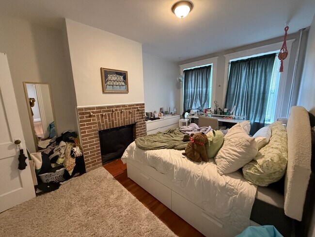 175 Harvard St, Unit 2 in Brookline, MA - Building Photo - Building Photo