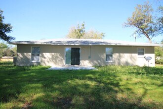 13775 SE 41st Ct in Summerfield, FL - Building Photo - Building Photo