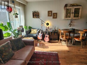 213 Kenilworth Ave in Toronto, ON - Building Photo - Building Photo