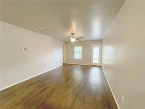 2117 Buena Vida Ln in Edmond, OK - Building Photo - Building Photo