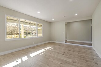 6956 Lenwood Way in San Jose, CA - Building Photo - Building Photo