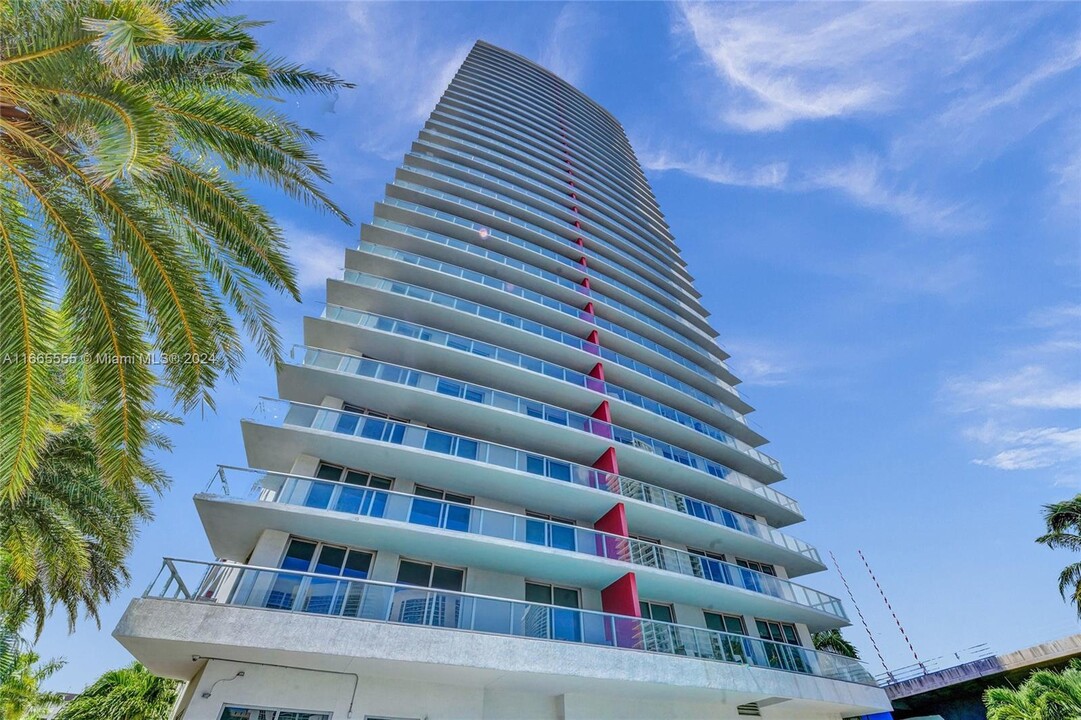 2600 E Hallandale Beach Blvd, Unit T1201 in Hallandale Beach, FL - Building Photo