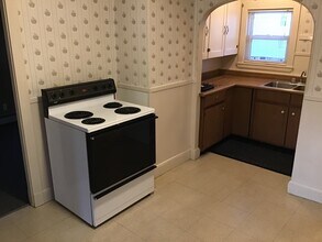 3 Laurier St, Unit 2 in Biddeford, ME - Building Photo - Building Photo