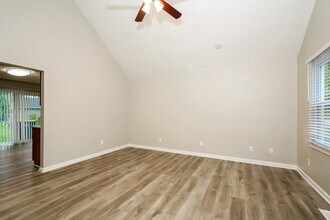 1449 Natalie Ct in Franklin, IN - Building Photo - Building Photo