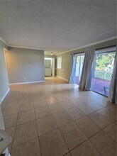 13692 Orange Sunset Dr in Tampa, FL - Building Photo - Building Photo