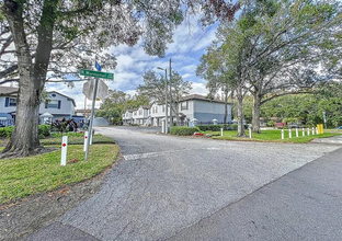 4401 Har Paul Cir in Tampa, FL - Building Photo - Building Photo