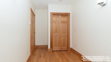 48 Garden St, Unit 4 in Boston, MA - Foto de edificio - Building Photo