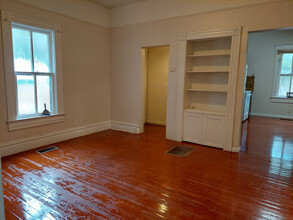 2830 N Elmore Ave in Tampa, FL - Building Photo - Building Photo