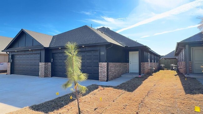 1214 NW 113th St in Oklahoma City, OK - Building Photo - Building Photo