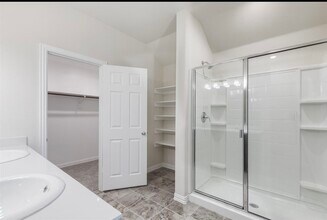 428 Edward Rd in Pilot Point, TX - Building Photo - Building Photo