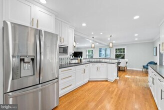 1937 Rhode Island Ave in McLean, VA - Building Photo - Building Photo