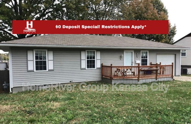 property at 3913 S Lynn St