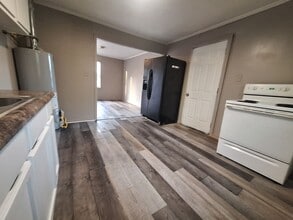 3136 S Clifton Ave in Wichita, KS - Building Photo - Building Photo