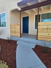 10003 San Juan Ave in South Gate, CA - Building Photo - Building Photo