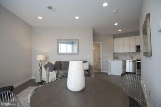 1508 Ridge Ave, Unit 202 in Philadelphia, PA - Building Photo - Building Photo
