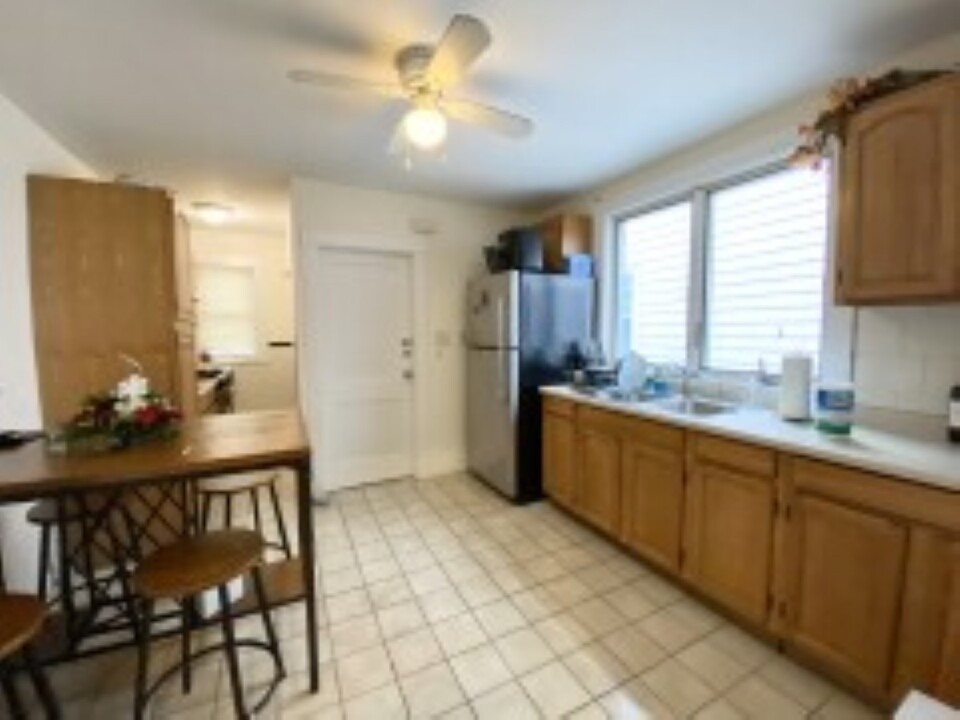 11 Romsey St, Unit 2 in Boston, MA - Building Photo