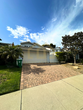 215 Hillview Dr in Goleta, CA - Building Photo - Building Photo