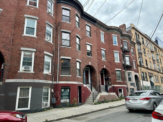 11 Linden St, Unit 2