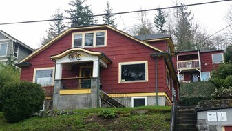 338 N Garden St in Bellingham, WA - Building Photo